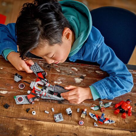 LEGO Super Heroes Captain America vs. Red Hulk Battle (76292) (5)