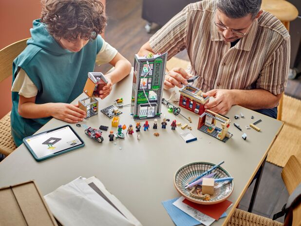 LEGO Super Heroes Spiderman vs. Oscorp (76324) (8)