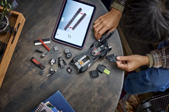 LEGO Super Heroes Batman & Robin Batmobile (76333) (2)