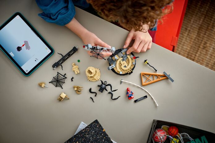 LEGO Super Heroes Epic Battle: Spider-Man vs. Sandman (76334) (5)