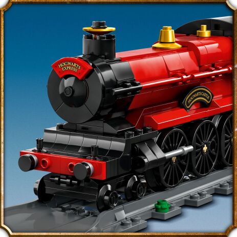 LEGO Harry Potter Hogwarts Express &  Hogsmeade Station (76423) (3)