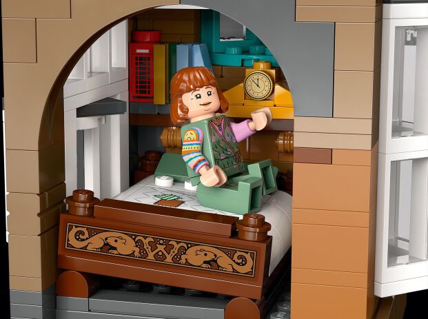LEGO Harry Potter The Burrow Collector's Edition (76437) (15)