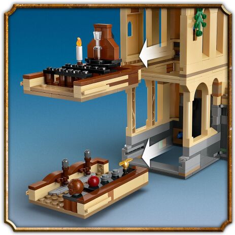 LEGO Harry Potter Hogwarts Castle: Flying Lessons (76447) (2)