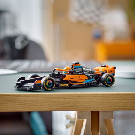 LEGO Speed Champions 2023 McLaren Formula 1 Race Car (76919) (6)