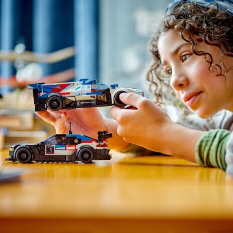 LEGO Speed Champions BWM M4 GT3 & BMW M Hybrid V8 Race Cars (76922) (5)