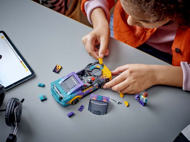 LEGO Speed Champions Nascar Next Gen Chevrolet Camaro ZL1 (76935) (2)