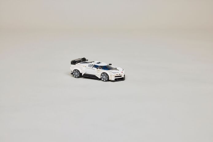 LEGO Speed Champions Bugatti Centodieci Hyper Sports Car (77240) (8)