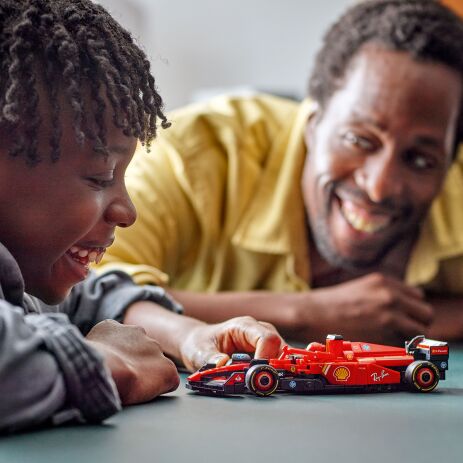 LEGO Speed Champions Ferrari SF-24 F1 Race Car (77242) (7)