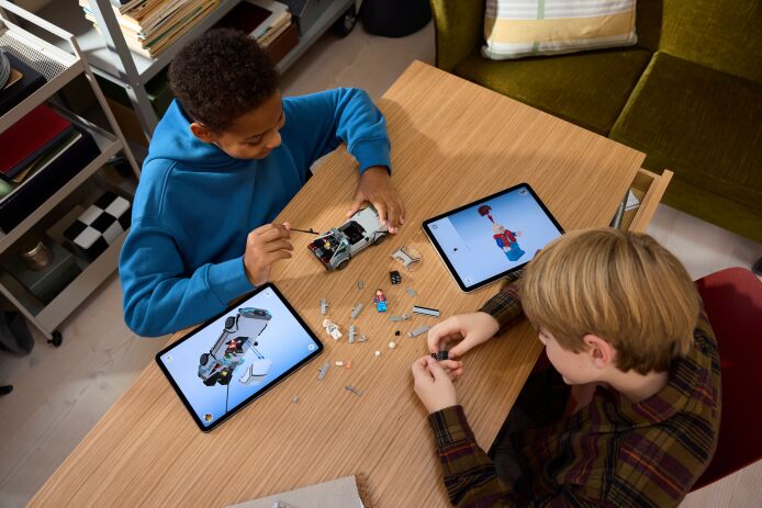 LEGO Speed Champions Time Machine From Back To The Future (77256) (2)