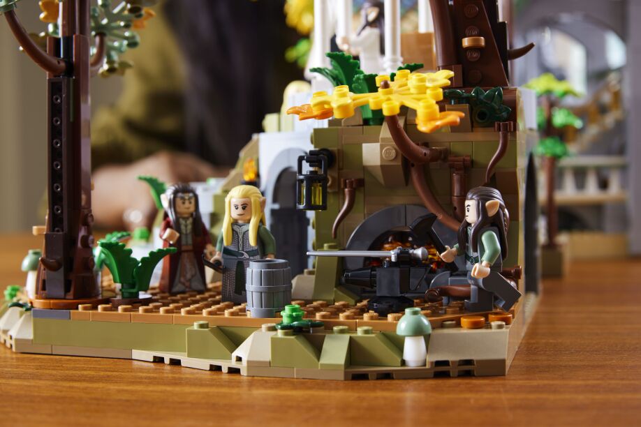 LEGO Icons Of The Rings:Rivendell (10316) (4)