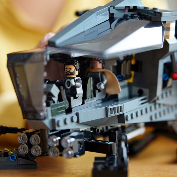 LEGO Icons Dune Atreides Royal Ornithopter (10327) (2)