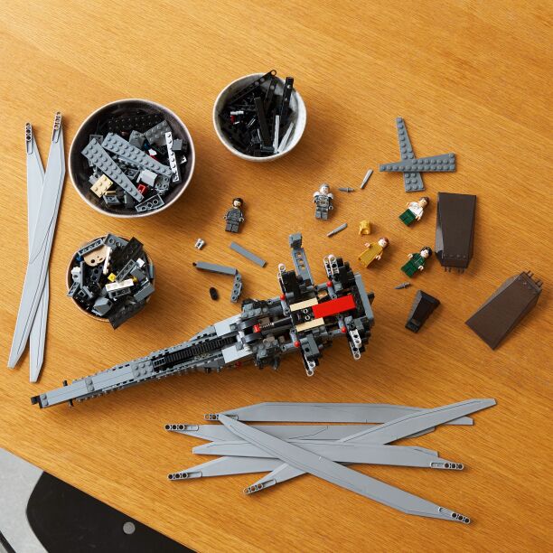 LEGO Icons Dune Atreides Royal Ornithopter (10327) (6)