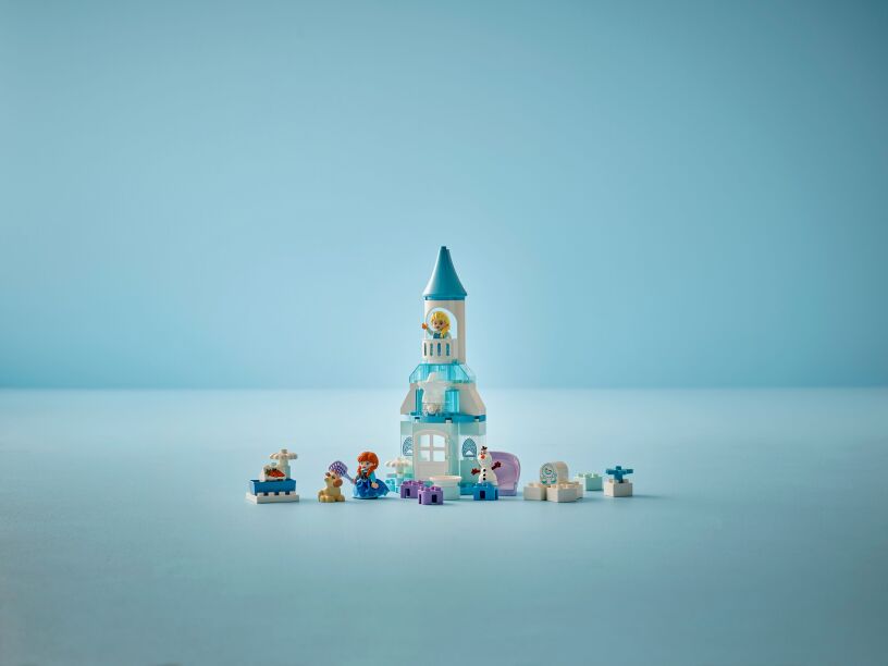 LEGO Duplo Disney Anna & Elsa's Frozen Castle (10455) (8)