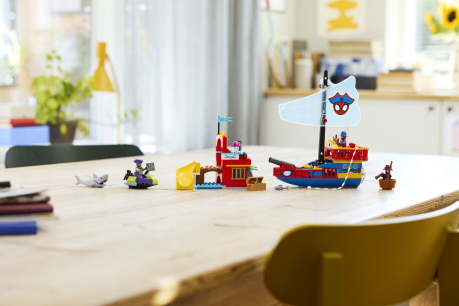 LEGO Spidey: Team Spidey Pirate Ship (11208) (8)
