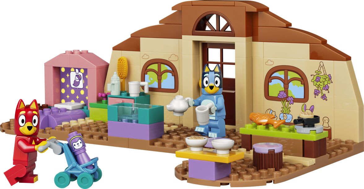LEGO® Bluey School With Rusty And Bluey (11221) (1)