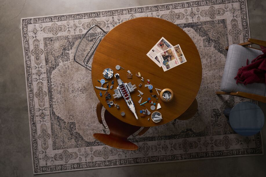 LEGO Idons Douglas DC3 Panam Airliner (11378) (2)