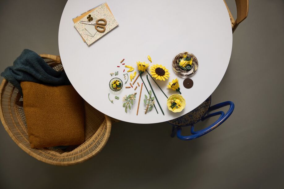 LEGO Botanical Sunflower Bouquet (11502) (4)