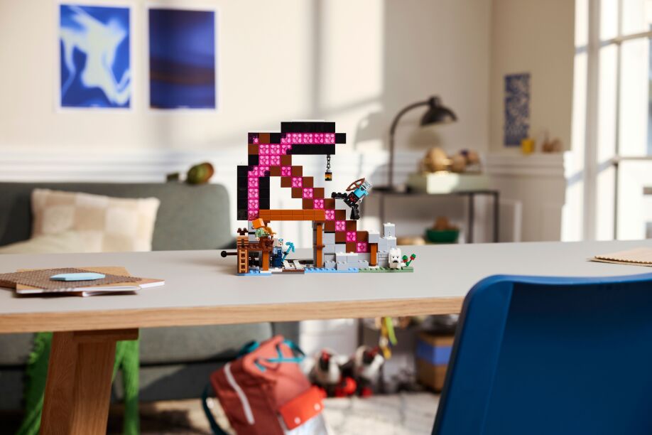 LEGO Minecraft The Pickaxe Mine (21277) (8)