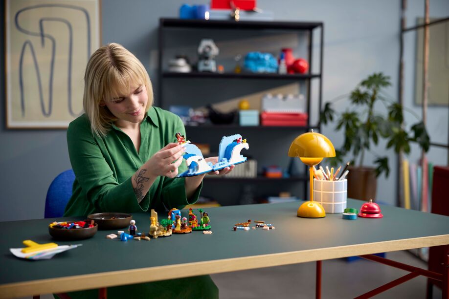 LEGO Ideas Magic Of Disney (21352) (6)