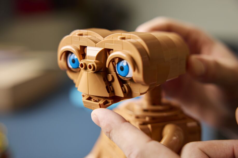 LEGO® Ideas E.T. The Extra-Terrestrial (21370) (5)