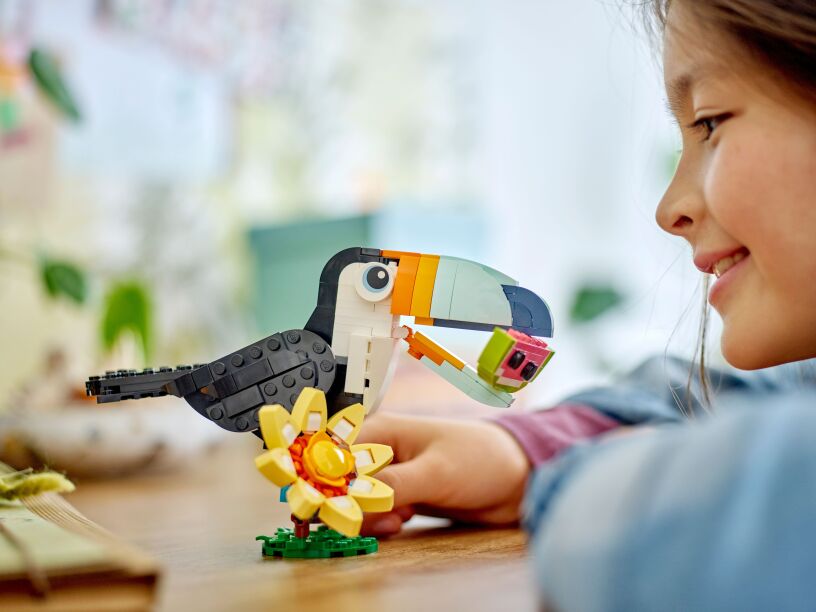 LEGO Creator 3in1 Wild Animals: Tropical Toucan (31173) (7)