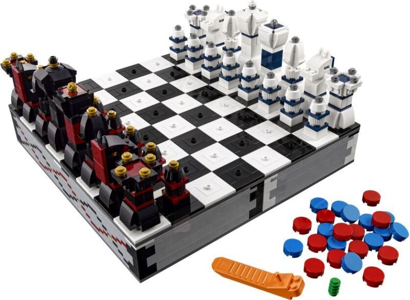 LEGO Iconic Chess Set (40174) (1)