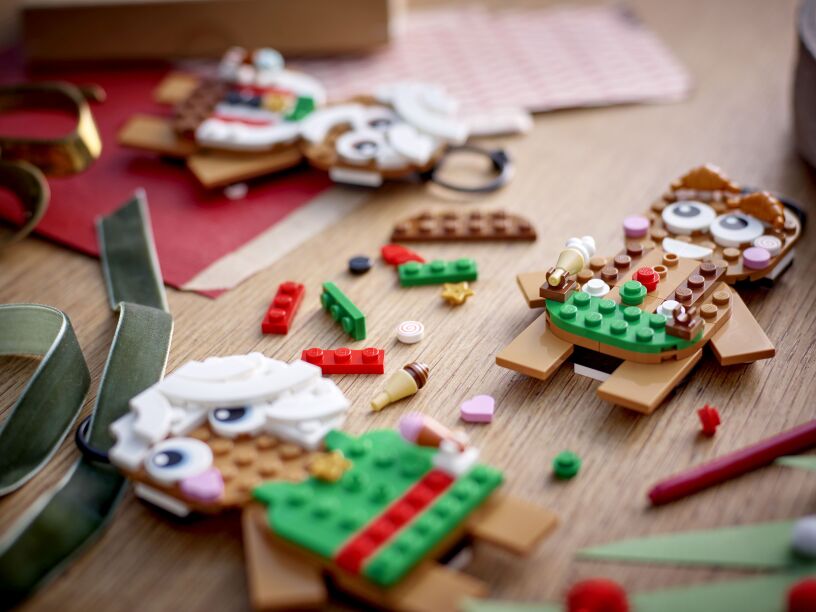 LEGO Gingerbread Ornaments (40642) (2)