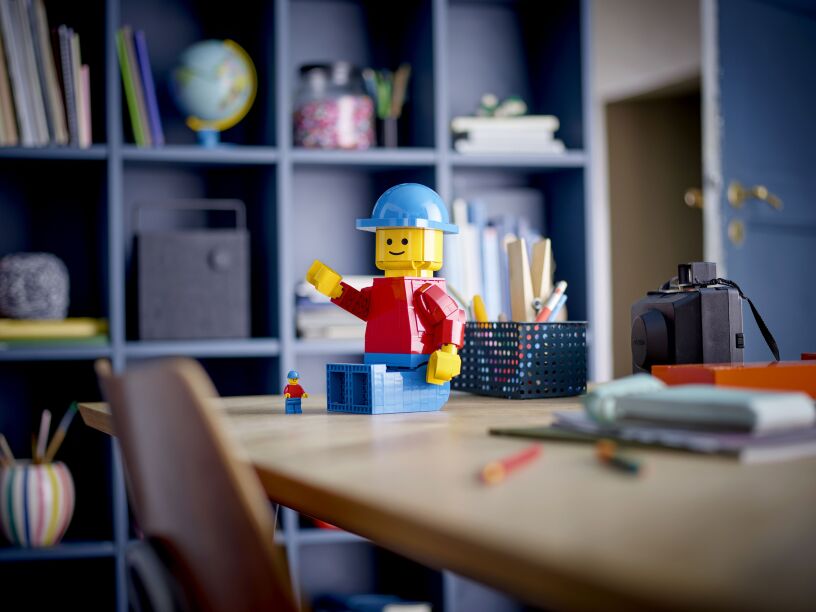 LEGO Up-Scaled Minifigure (40649) (4)