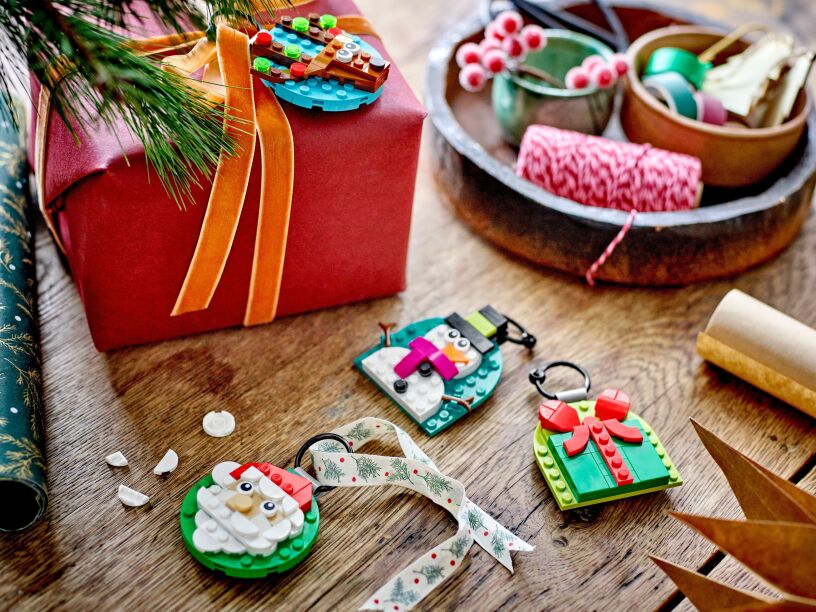 LEGO Christmas Ornament Selection (40744) (5)