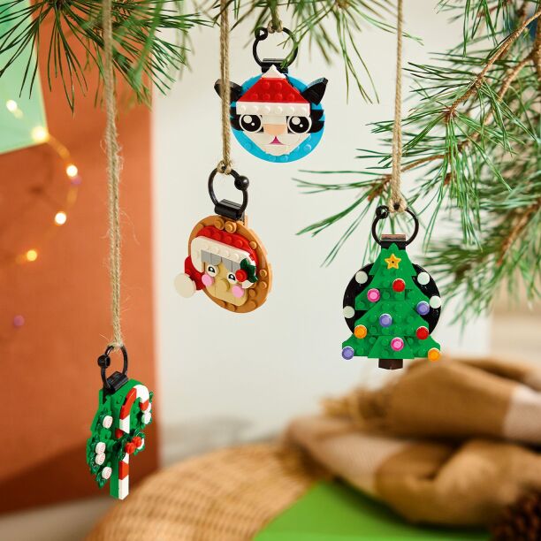 LEGO® Holiday Ornament Selection 2 (40862) (4)
