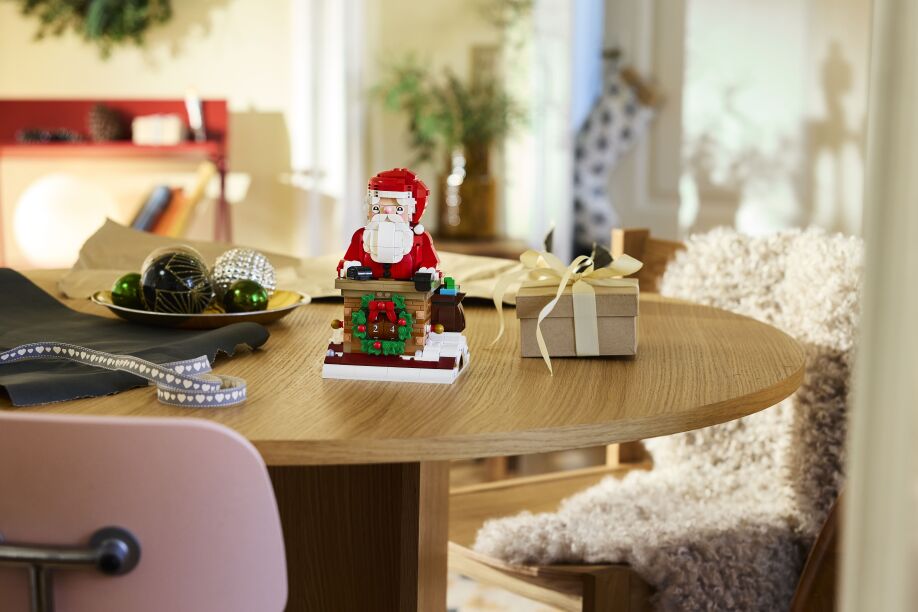 LEGO® Santa's Holiday Countdown (40874) (5)