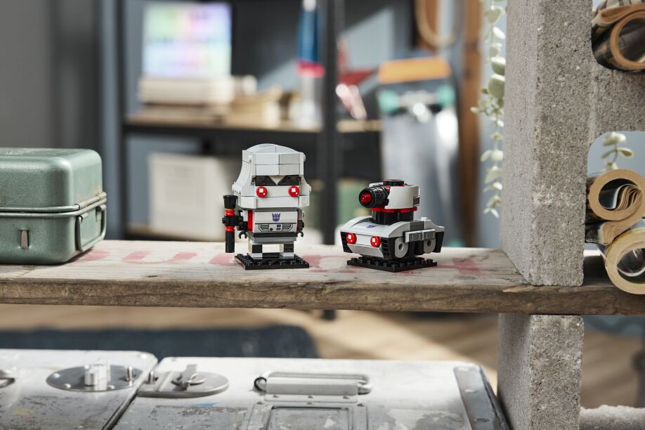 LEGO® Brickheadz Megatron Robot & Vehicle (40924) (5)