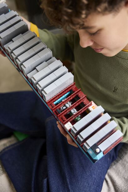 LEGO Maersk Dual-Fuel Container Vessel (40955) (7)