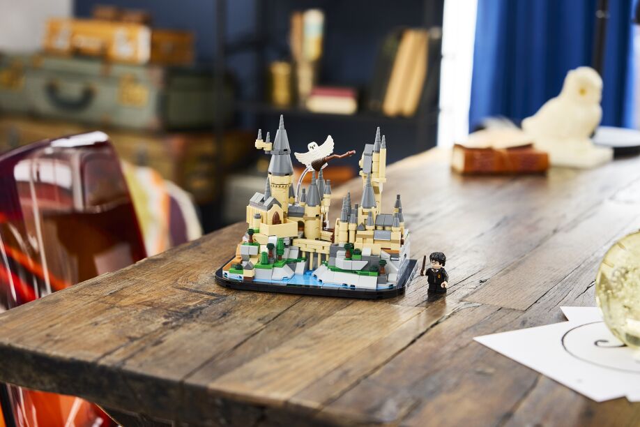 LEGO® Harry Potter Mini Hogwarts Castle (40975) (6)