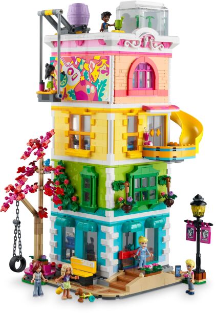 LEGO Friends Heartlike City Community Center (41748) (1)