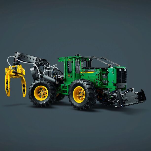 LEGO Technic John Deere 948L-II Skidder (42157) (2)