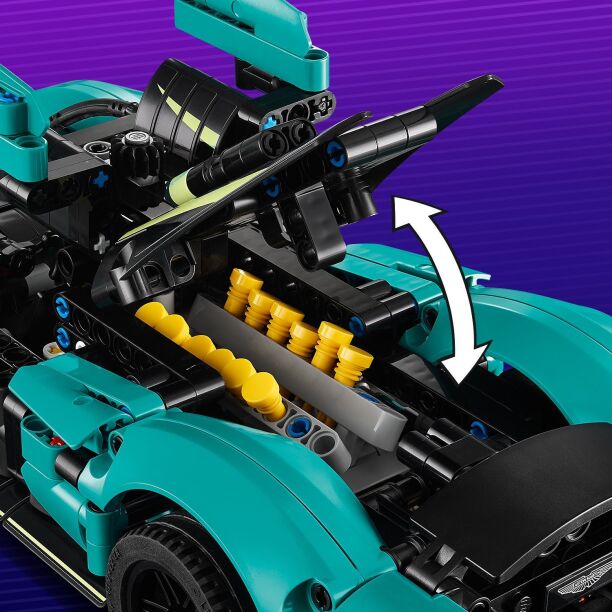 LEGO Technic Aston Martin Valkyrie (42208) (2)