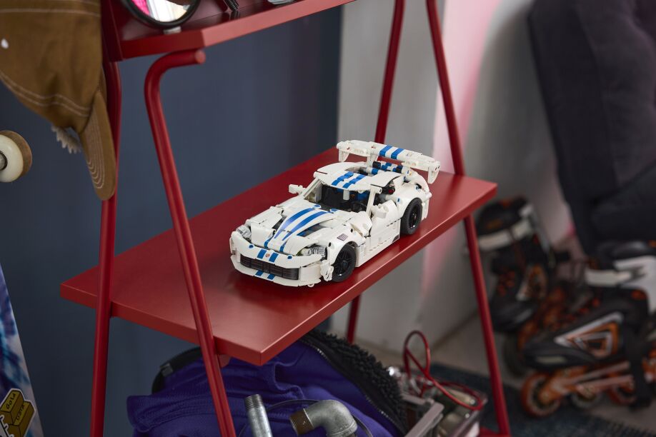 LEGO® Technic Dodge Viper GTS-R Sports Car (42234) (6)