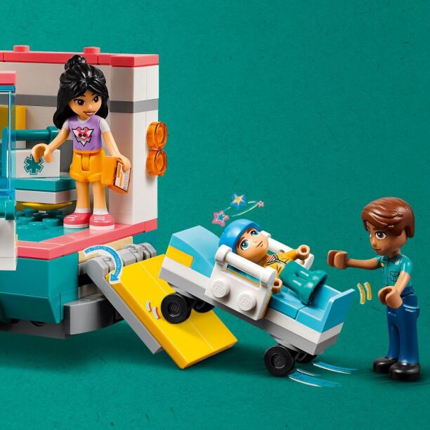 LEGO Friends Heartlake City Hospital Ambulance (42613) (2)