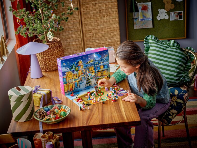 LEGO Friends Advent Calendar 2025 (42668) (9)