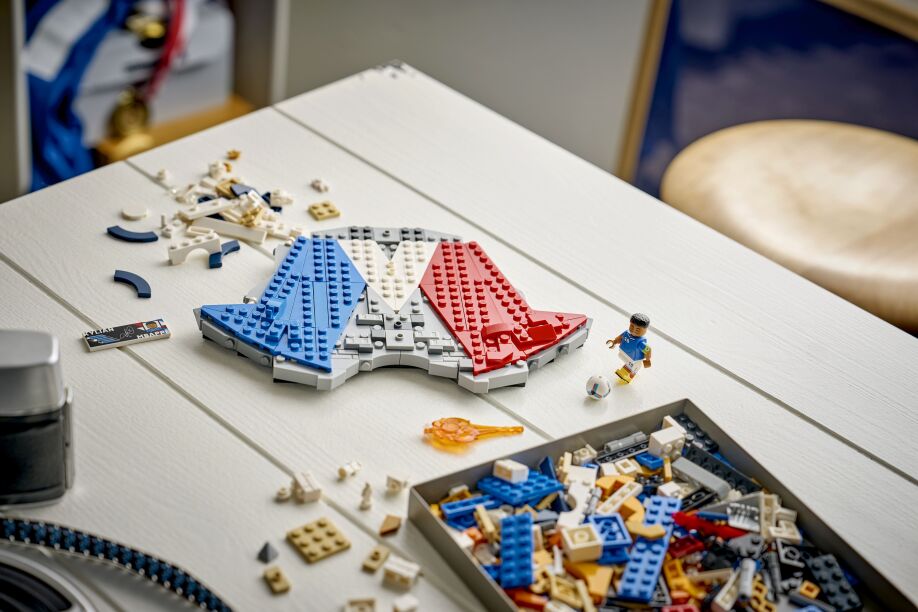 LEGO® Editions Kylian Mbappe-Soccer Highlights (43013) (4)