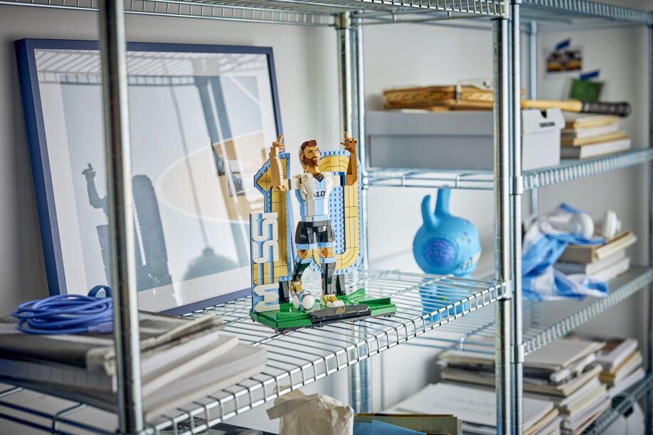 LEGO® Editions Lionel Messi-Football Legend (43015) (4)
