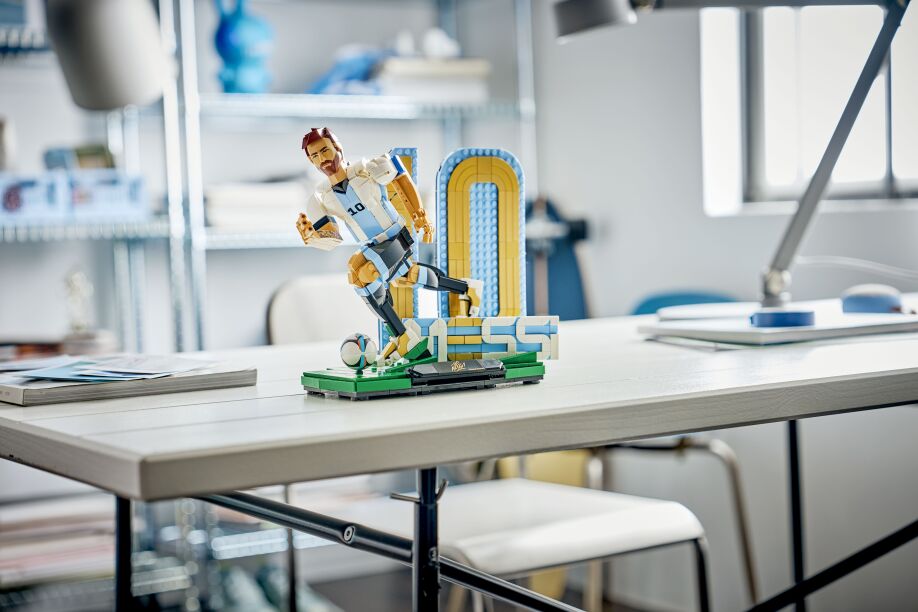 LEGO® Editions Lionel Messi-Football Legend (43015) (5)