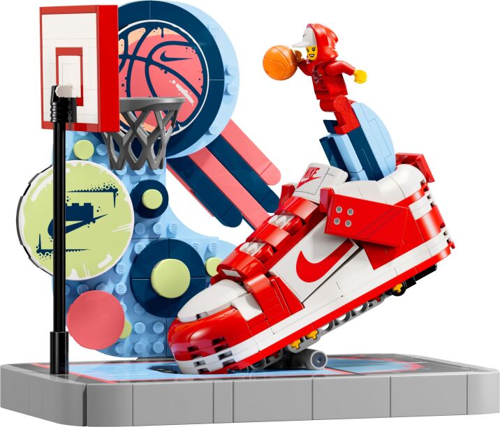 LEGO Nike Dunk Trickshot (43021) (1)