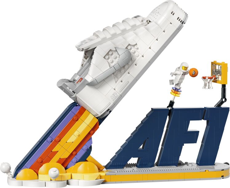 LEGO® Editions Nike Air 1 x Lego Set (43026) (1)