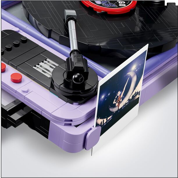 LEGO® Editions Olivia Rodrigo's Concert Moon (43029) (3)