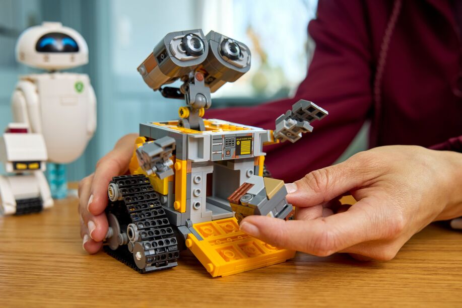 LEGO Disney Wall-E & Eve (43279) (8)