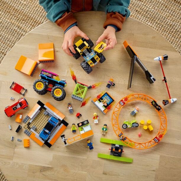 LEGO City Stunt Show Arena (60295) (5)