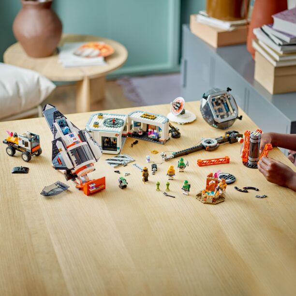 LEGO City Space Base & Rocket Launchpad (60434) (2)