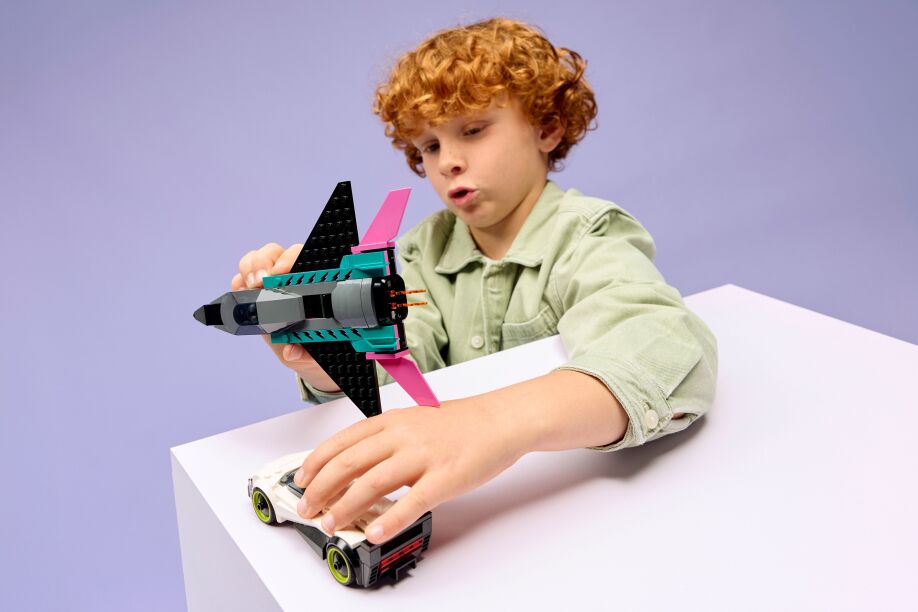 LEGO City Jet vs. Car (60489) (9)